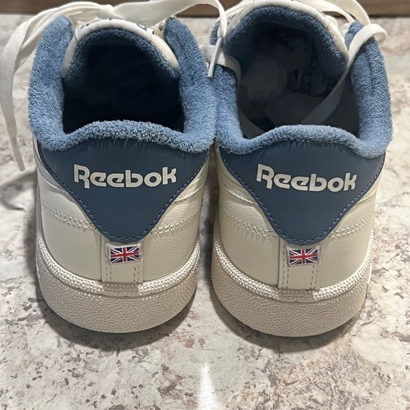 Reebok Women Club C 85 Chalk Blue Slate White Casual Shoe Size 10 - Picture 4 of 5